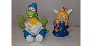Vtg 1990 Eureeka’s Castle Pizza Hut Puppets Set of 2 Eureeka and Magellan